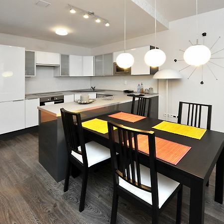 Aplend City Laurinska 11 Pozsony Kültér fotó