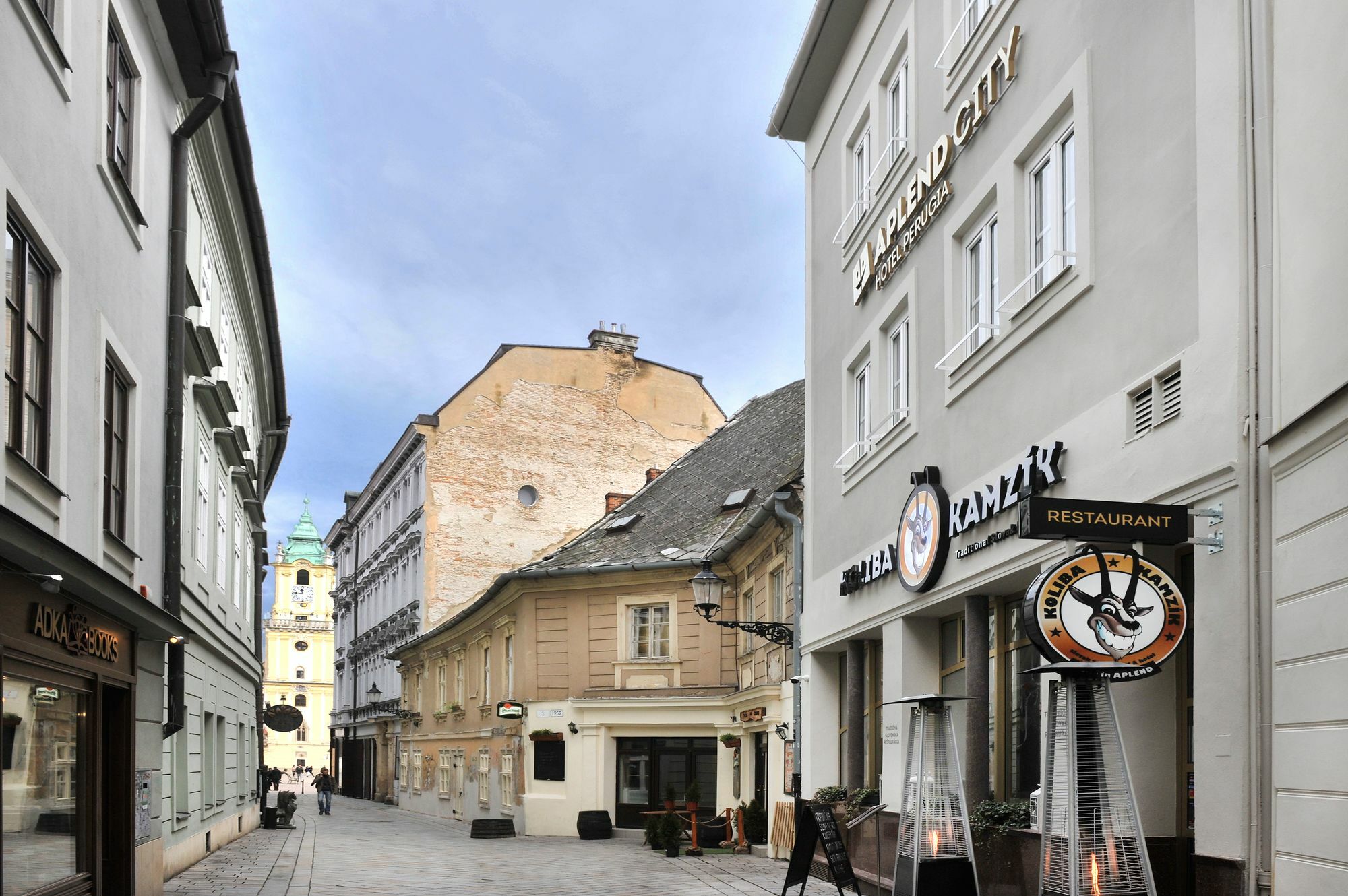 Aplend City Laurinska 11 Pozsony Kültér fotó